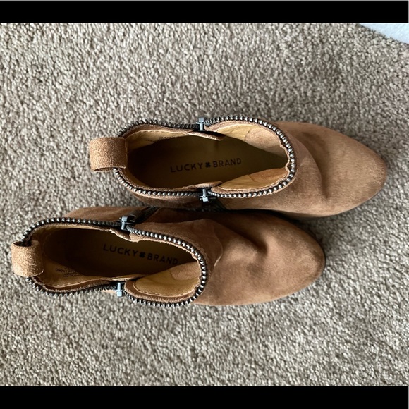 Very Cute Lucky 🍀 Boot 🥾 - Picture 2 of 6